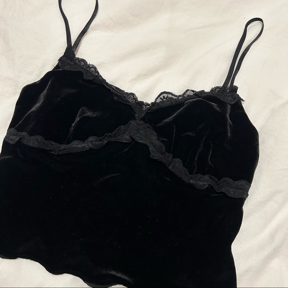 Lace Trim Velvet Cami Top - Picture 2 of 3